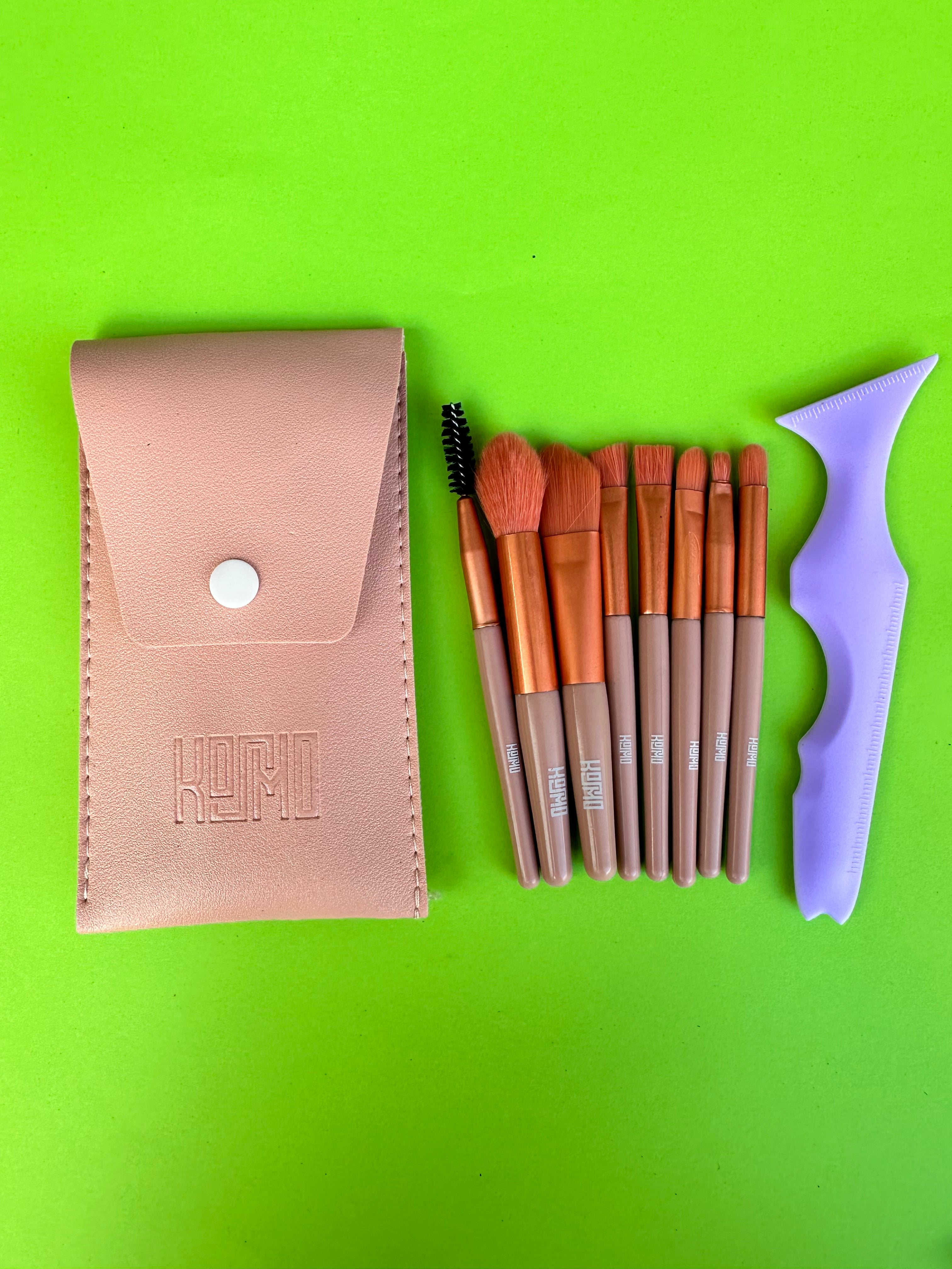 Stencil makeup in silicone