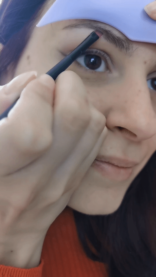 Stencil makeup in silicone